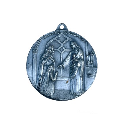 Medalion z podobizną Jezusa Chrystusa i dziewczynki